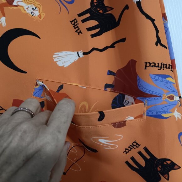 Disney Orange Hocus Pocus pattern woman's scrubs top, size Medium, 2 pockets - Picture 5 of 6